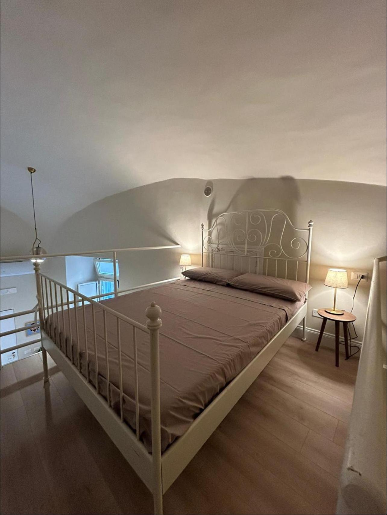 Casa Diva A 5 Passi Dal Museo Archeologico Διαμέρισμα Νάπολη Εξωτερικό φωτογραφία