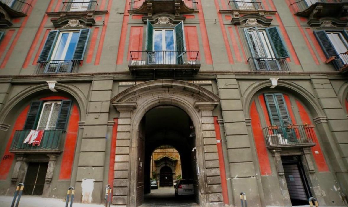 Casa Diva A 5 Passi Dal Museo Archeologico Διαμέρισμα Νάπολη Εξωτερικό φωτογραφία