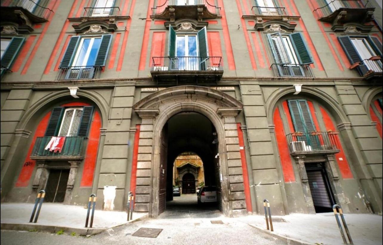 Casa Diva A 5 Passi Dal Museo Archeologico Διαμέρισμα Νάπολη Εξωτερικό φωτογραφία